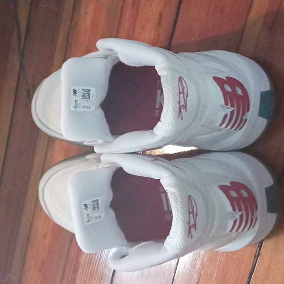 Shoes - Picture 3 of 4